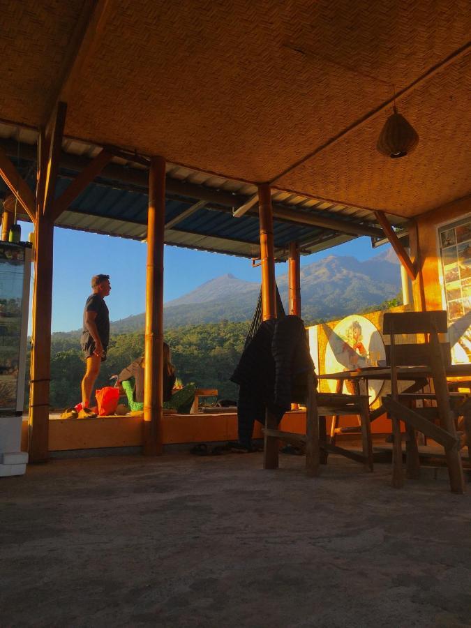 Hotel Rinjani Houseboon Senaru Exterior foto